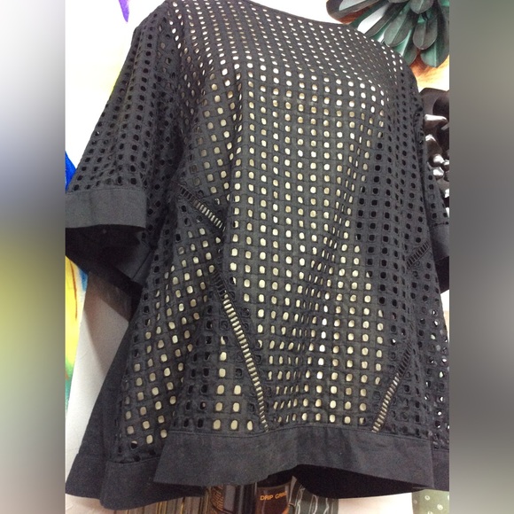 BANANA REPUBLIC black top 🖤 - Picture 2 of 12